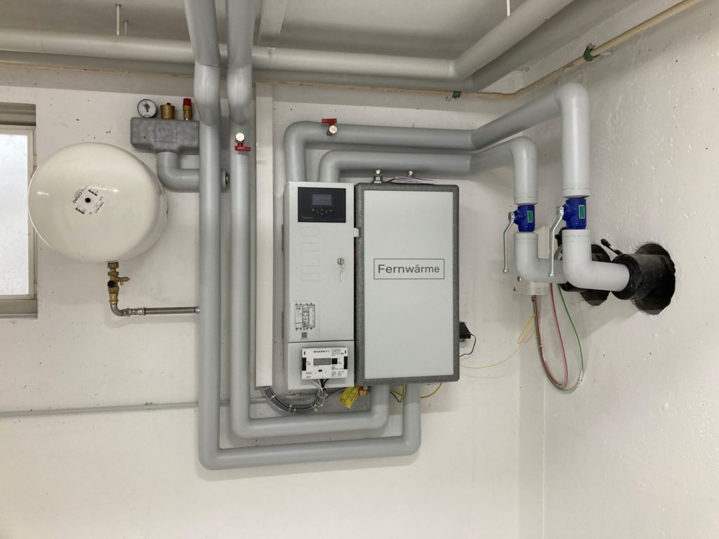 Fertige Übergabestation der Fernwärme